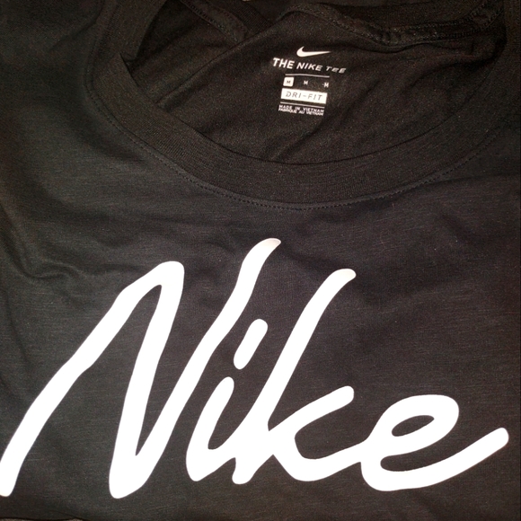 Nike standard dry fit shirt - Picture 1 of 3
